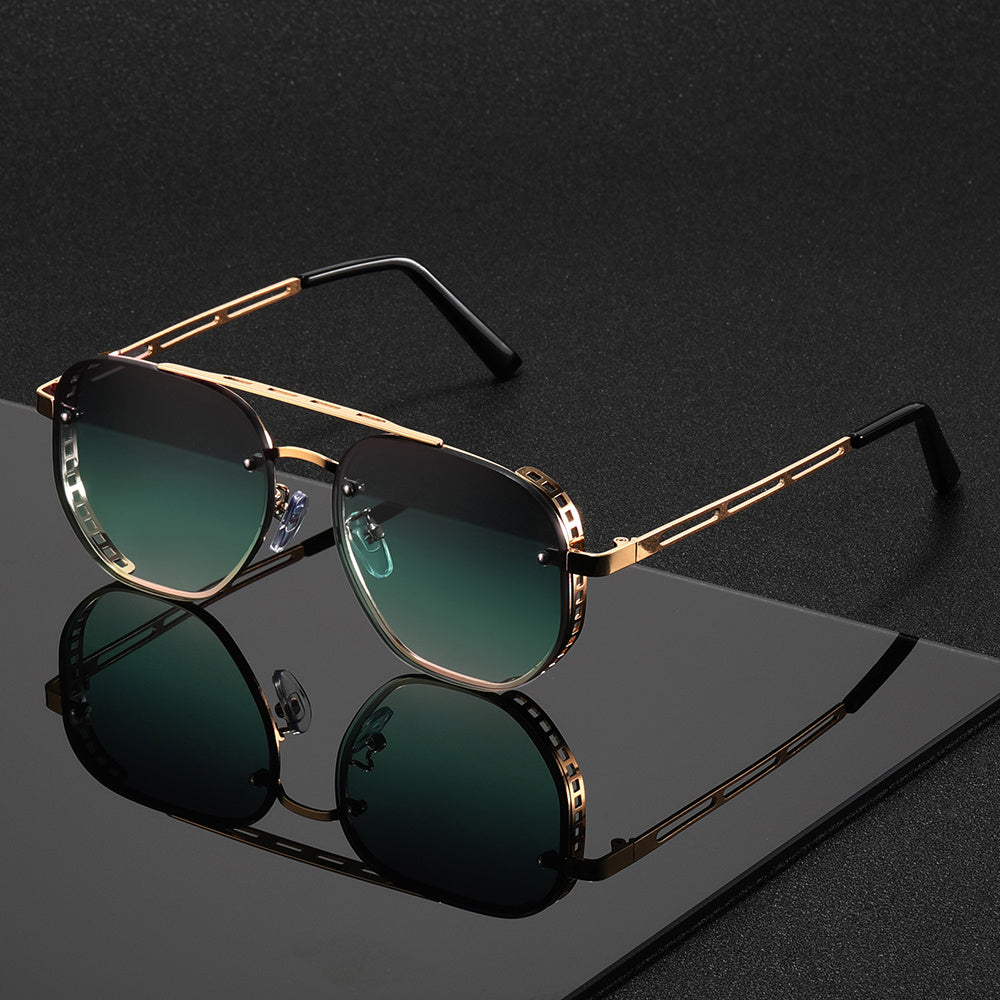 Classic Sunglasses – Timeless Design for Men and Women