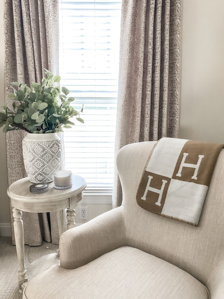 Elegant Wool-Cashmere Blankets – Ultimate Warmth and Comfort
