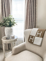 Elegant Wool-Cashmere Blankets – Ultimate Warmth and Comfort
