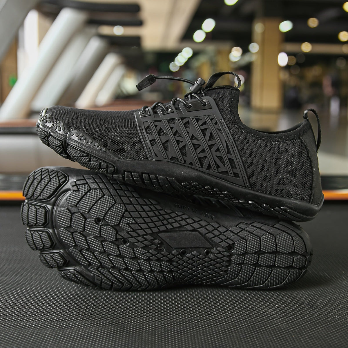 Lightweight Breathable Shoes for Water and Fitness Activities