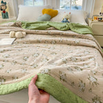 Lightweight Floral Summer Quilt for Breathable Sleep Comfort