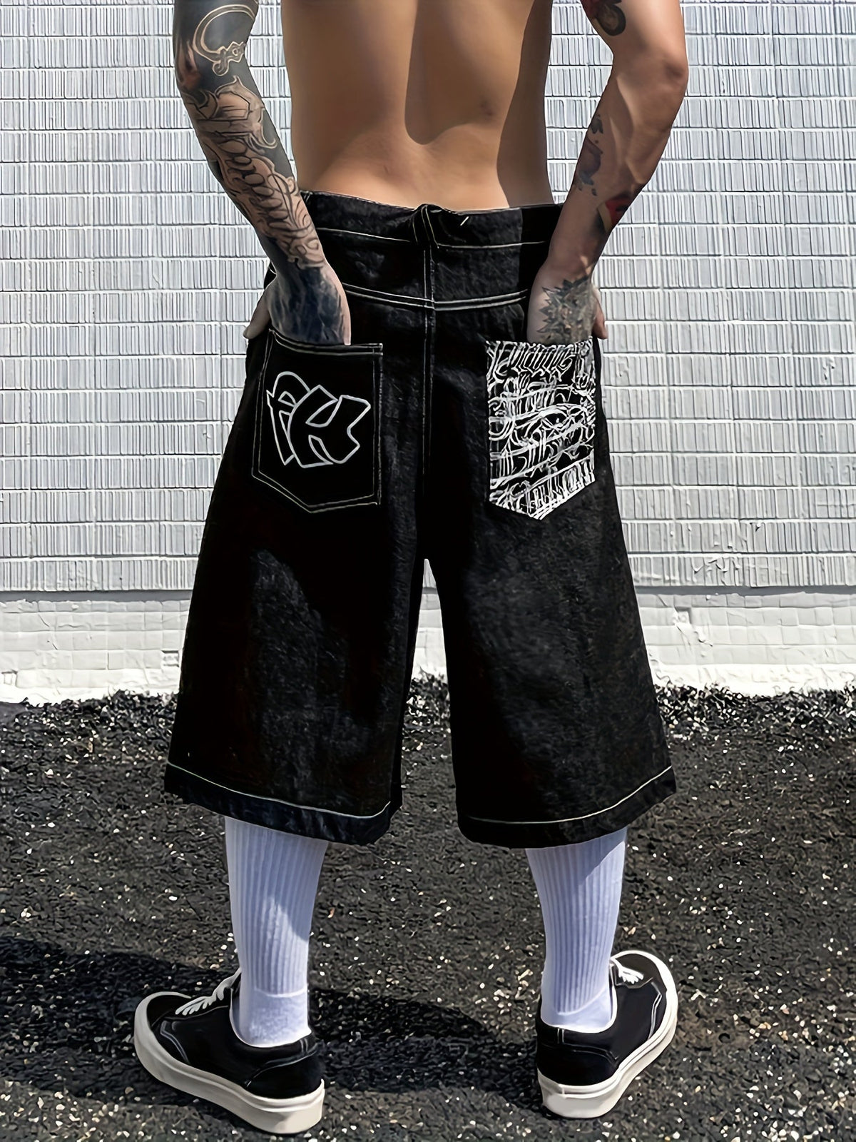 Relaxed Fit Bermuda Denim Shorts with Chic Floral Embroidery