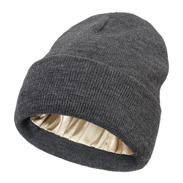 Silk Winter Hat – Warm, Hair-Protecting & Elegant