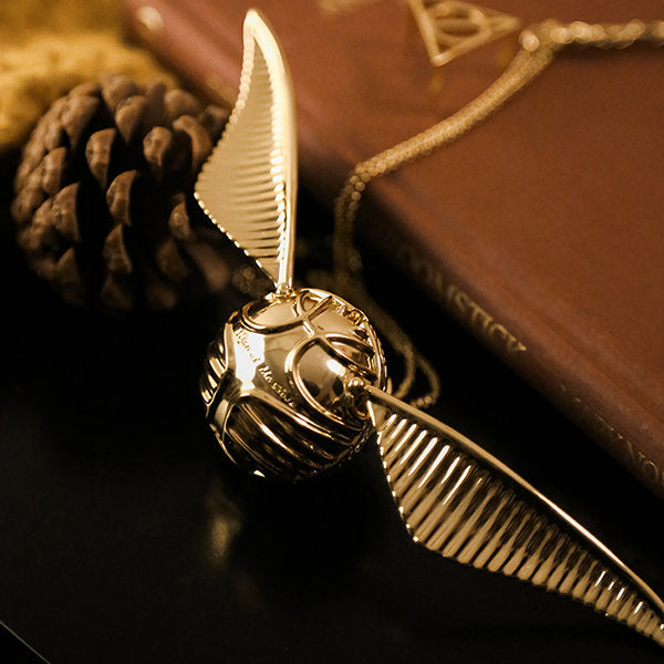 Elegant Winged Orb Ring Box – Opulent Moving Jewelry Organizer