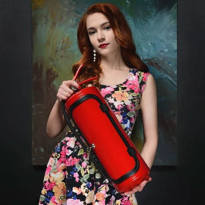 Discreet Mini Bar – Concealed Beverage Storage in Fire Extinguisher Design