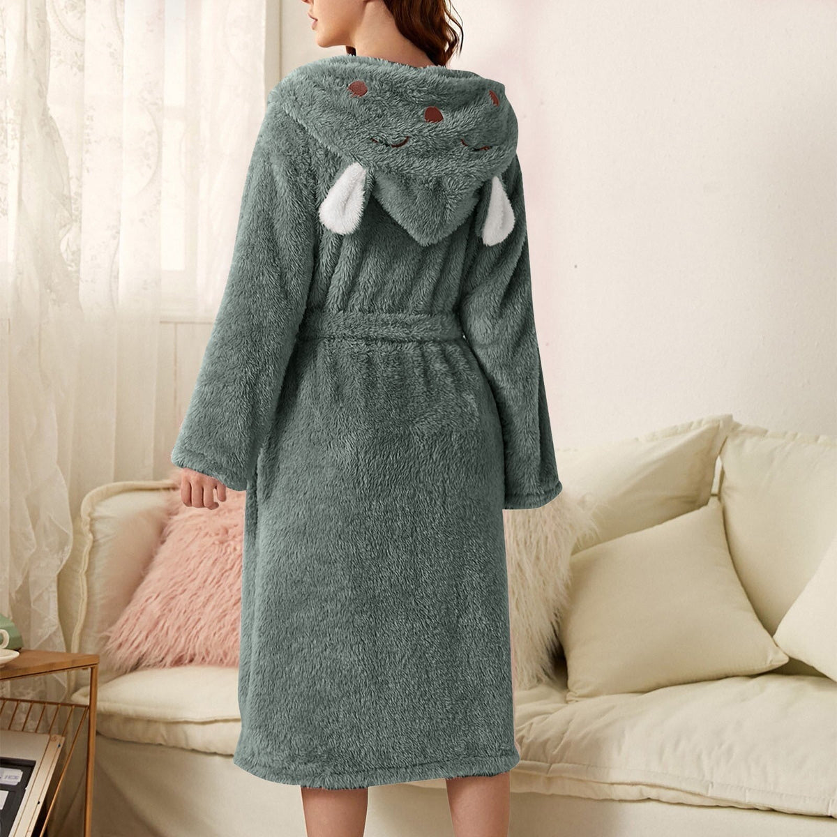 Cozy and Comfortable Women's Bathrobe