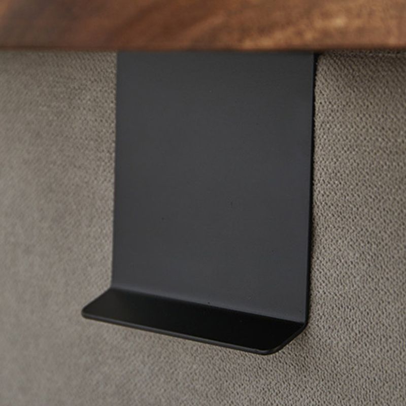 Clip-On Tray: A Stylish Sofa Arm Table for Enhanced Comfort and Convenience