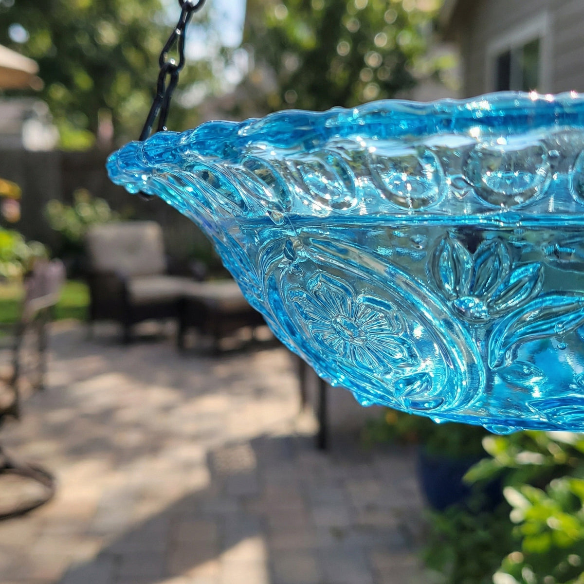 Solar-Powered Two-Tier Hanging Bird Bath with Fountain | Glass Bowl