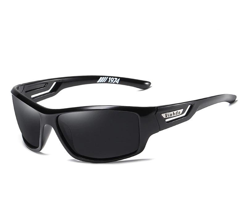 Polarized Sunglasses with Photochromic Lenses and Glare Protection