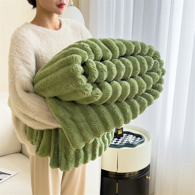 Luxury Plush Blanket – Soft, Warm, and Stylish