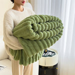 Luxury Plush Blanket – Soft, Warm, and Stylish