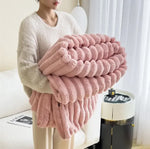Luxury Plush Blanket – Soft, Warm, and Stylish