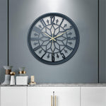 Silent Vintage Clock – Elegant Wall Accent