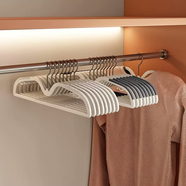 Compact Non-Slip Rotatable Short Hanger