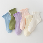 Women's Ruffled Trim Ankle Socks