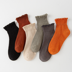 Women's Ruffled Trim Ankle Socks