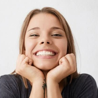 Dental Prosthesis with White Dental Lenses