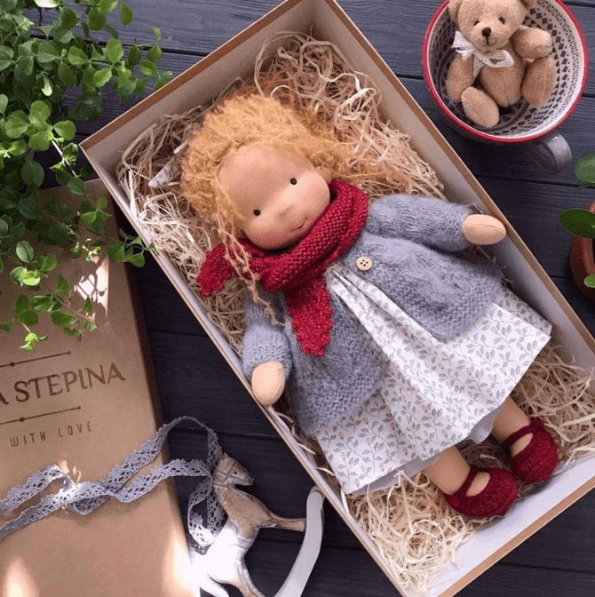Handmade Waldorf Doll 'Poppi' | 35cm | Organic Cotton & Hypoallergenic Textiles | Educational Toy | Sensory Stimulation