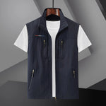 Men's Lightweight Outdoor Vest with Multiple Pockets